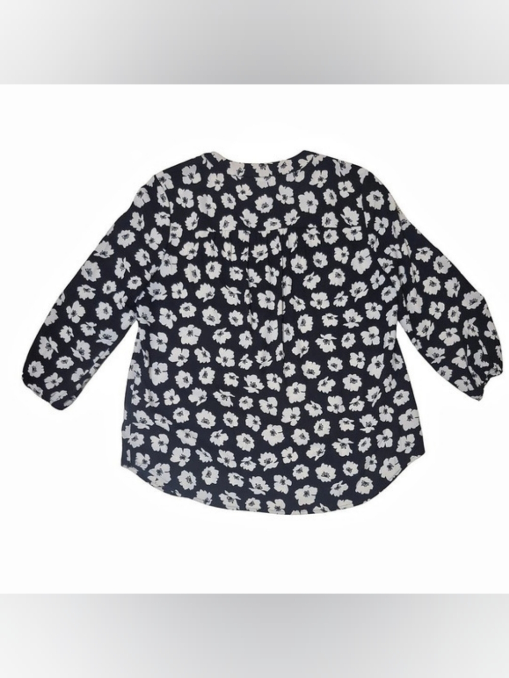 Anne Klein Floral Long Sleeve Blouse in Blue & White Like New
